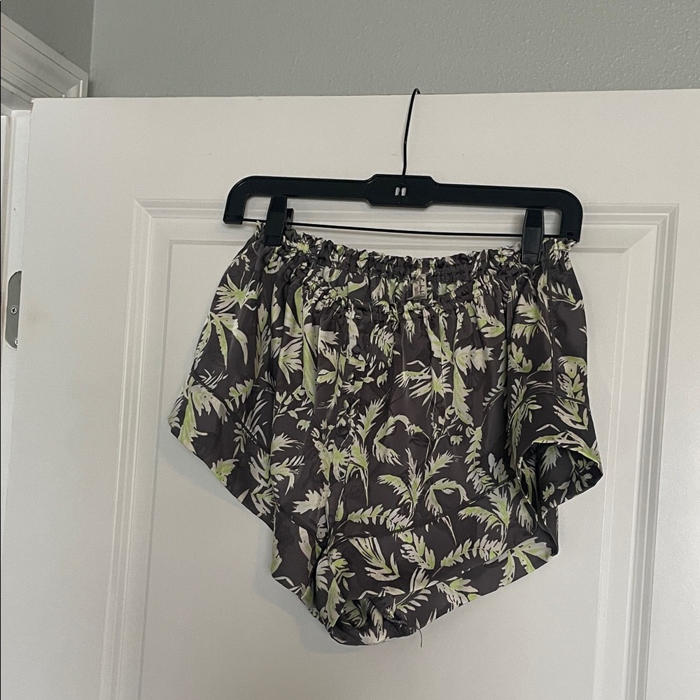 Free People Charcoal Shorts with Pale Green Tropical Print size XS NWOT